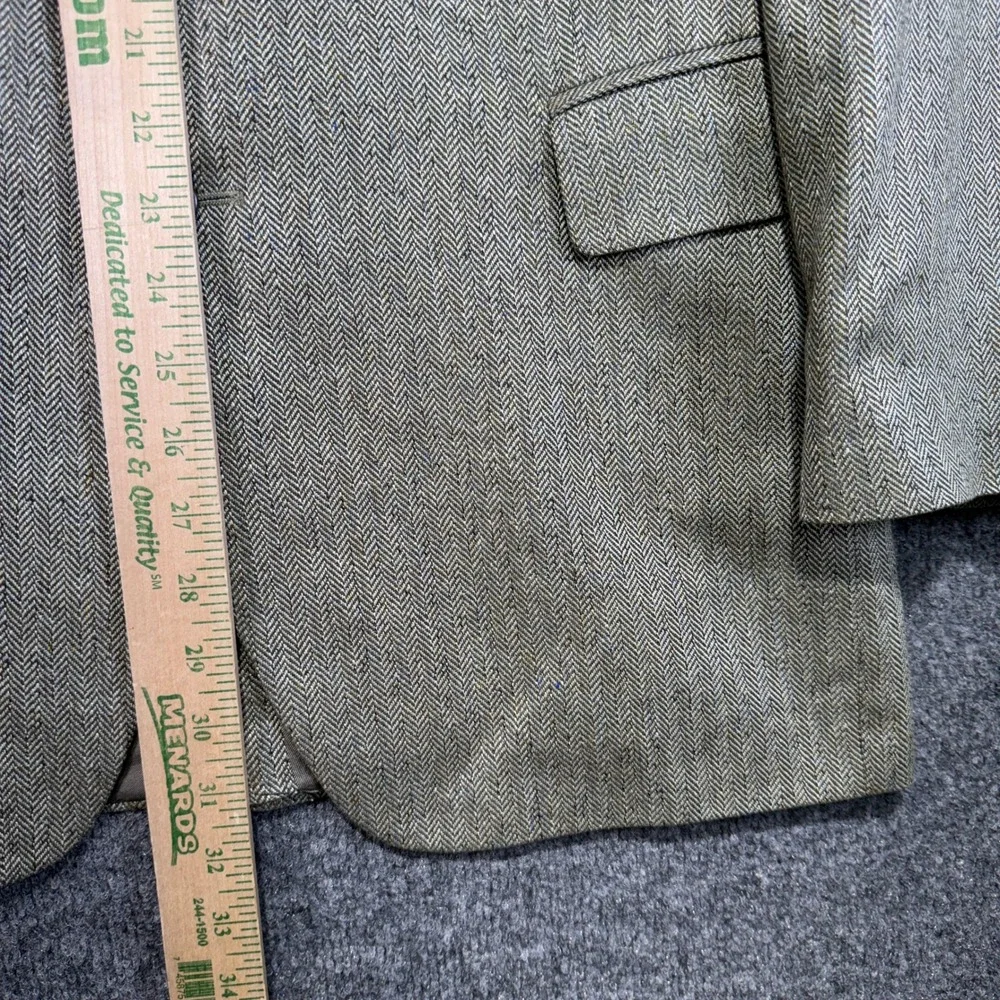 Jos. A. Bank Herringbone Sport Coat Mens 42R Tan 100% Silk Blazer 2-Button
